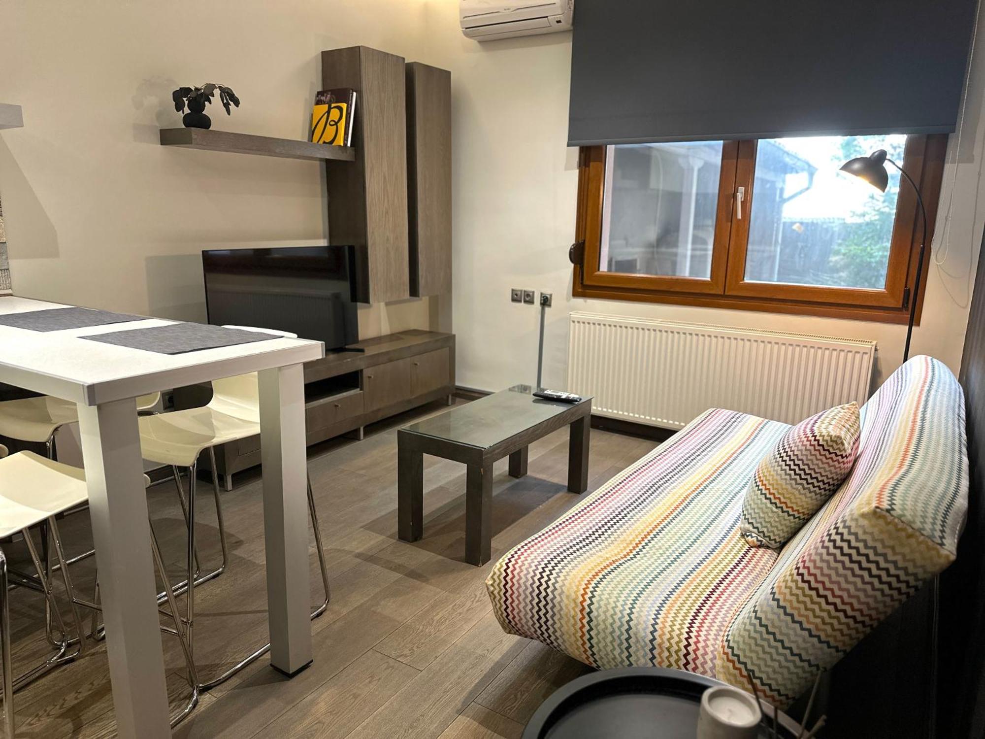 15 Apartment *